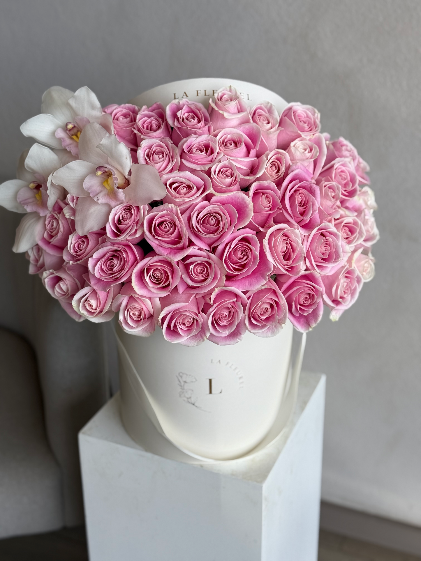 Classic Pink - 50 Roses in a box